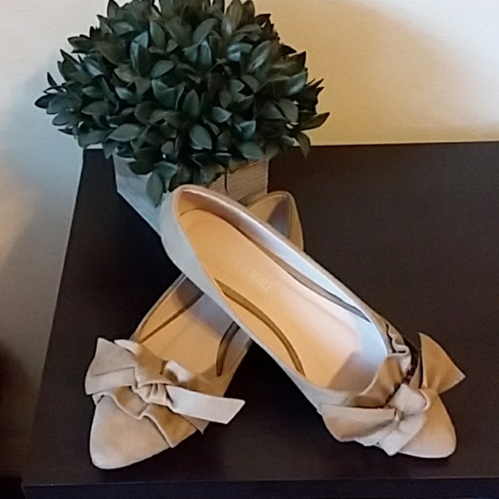 Tan slip on shoes 8 1/2